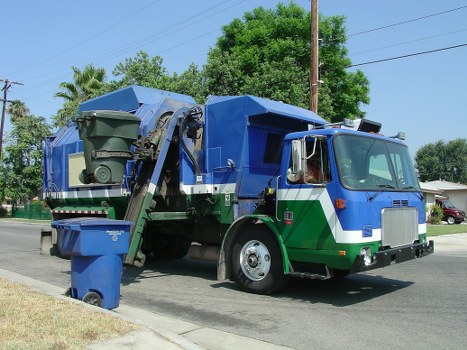 Efficient and responsible waste disposal during house clearance